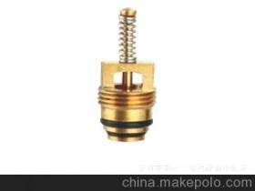 廠家直銷優(yōu)質(zhì)輪胎氣門芯 大芯腔與普通腔規(guī)格ZD134A-7詳解